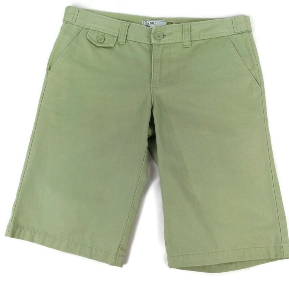 Old Navy Low Waist Flat Front Bermuda Shorts Size 2